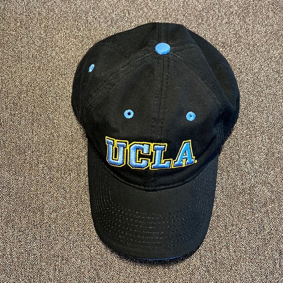 UCLA Bruins adjustable women’s hat. - Picture 1 of 5